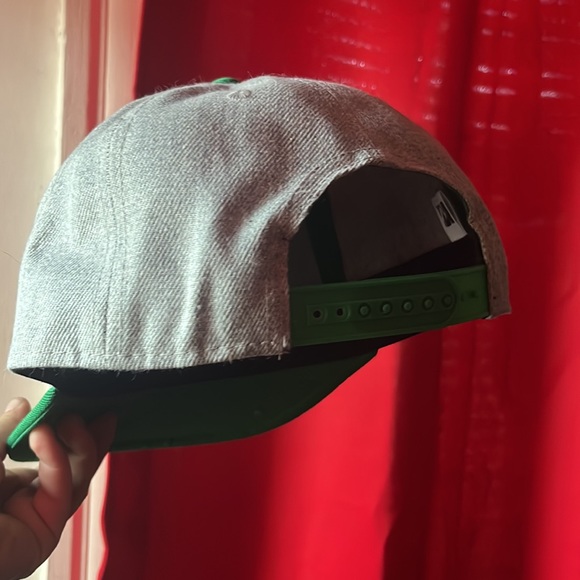 MTV Cap - Picture 2 of 3